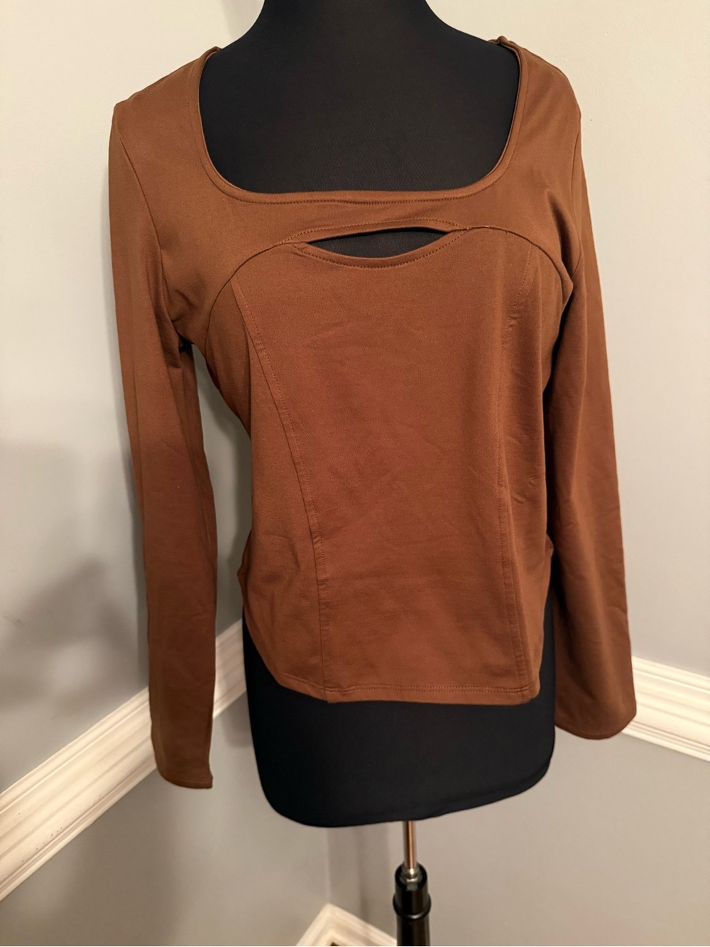 Derek Heart Brown Long Sleeve Square Neck Top with Front Keyhole